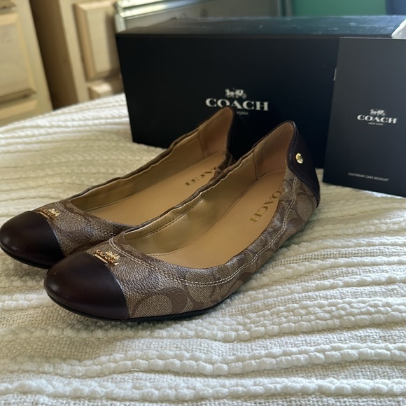 Coach shoes. - Picture 4 of 4